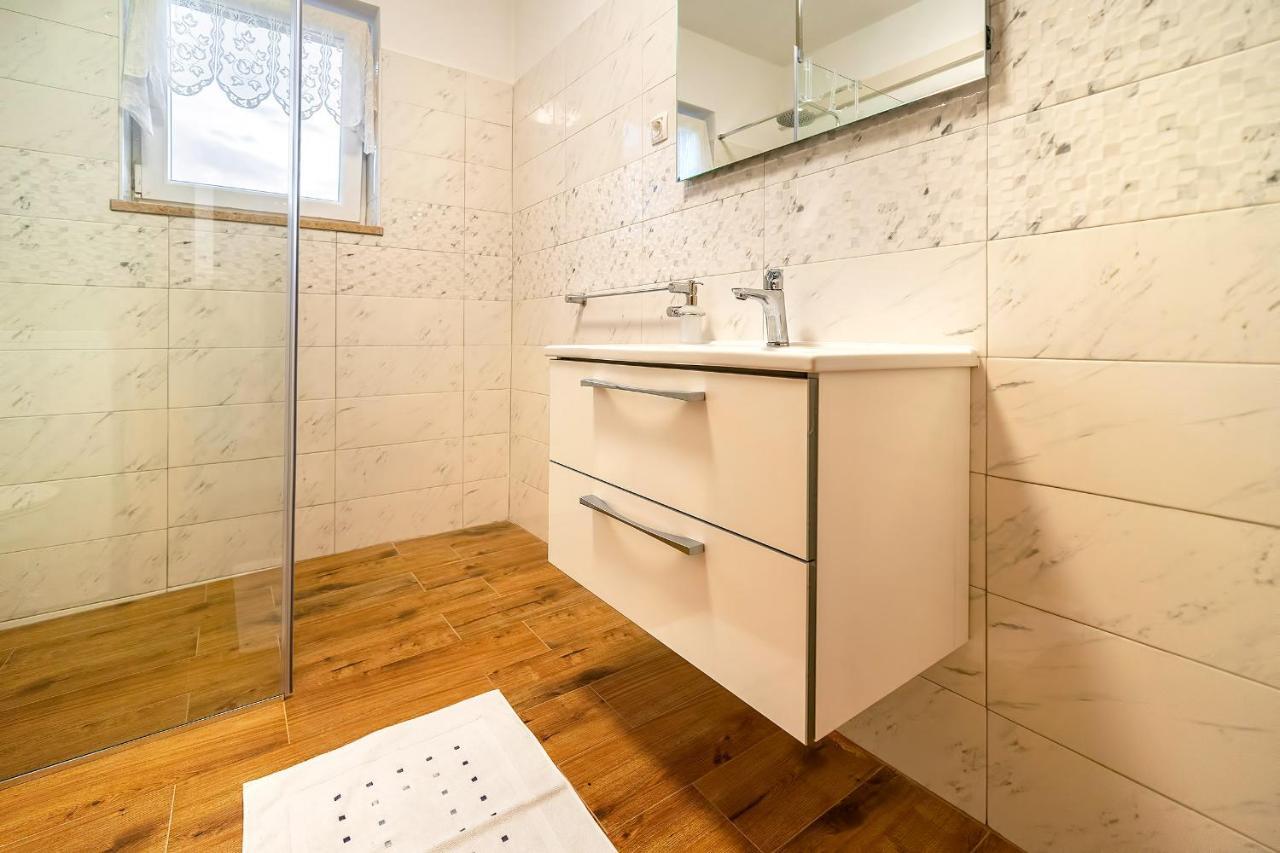 Apartments Jurina 2 Krk Town Εξωτερικό φωτογραφία